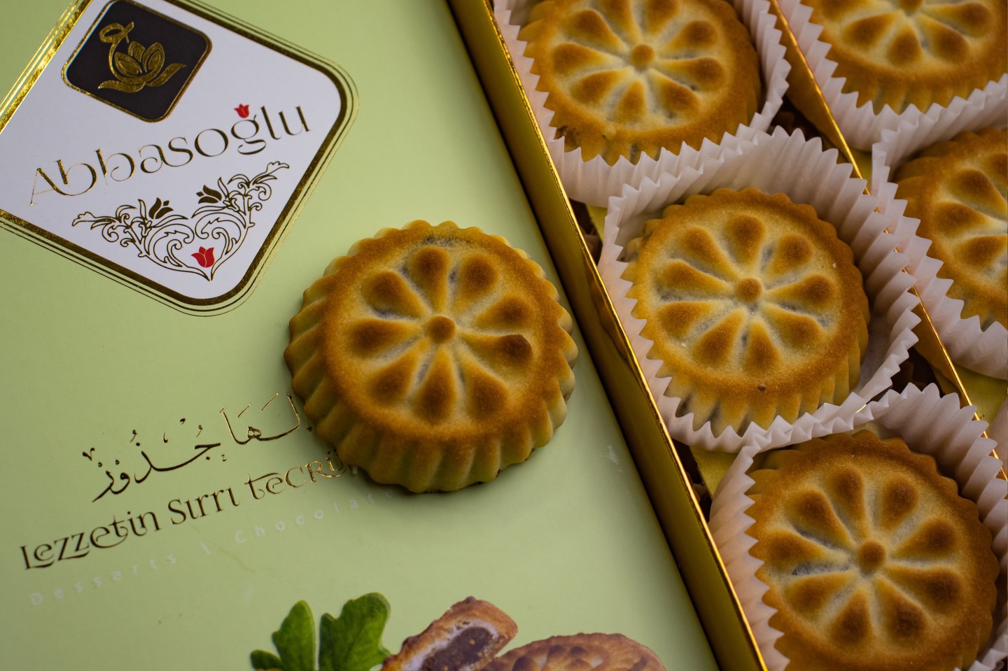 Hurma ve fıstık dolgulu maamoul kurabiyeleri