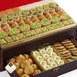 İki Katlı Fıstıklı Baklava ve Korabiye 1750 gr - Görsel 3